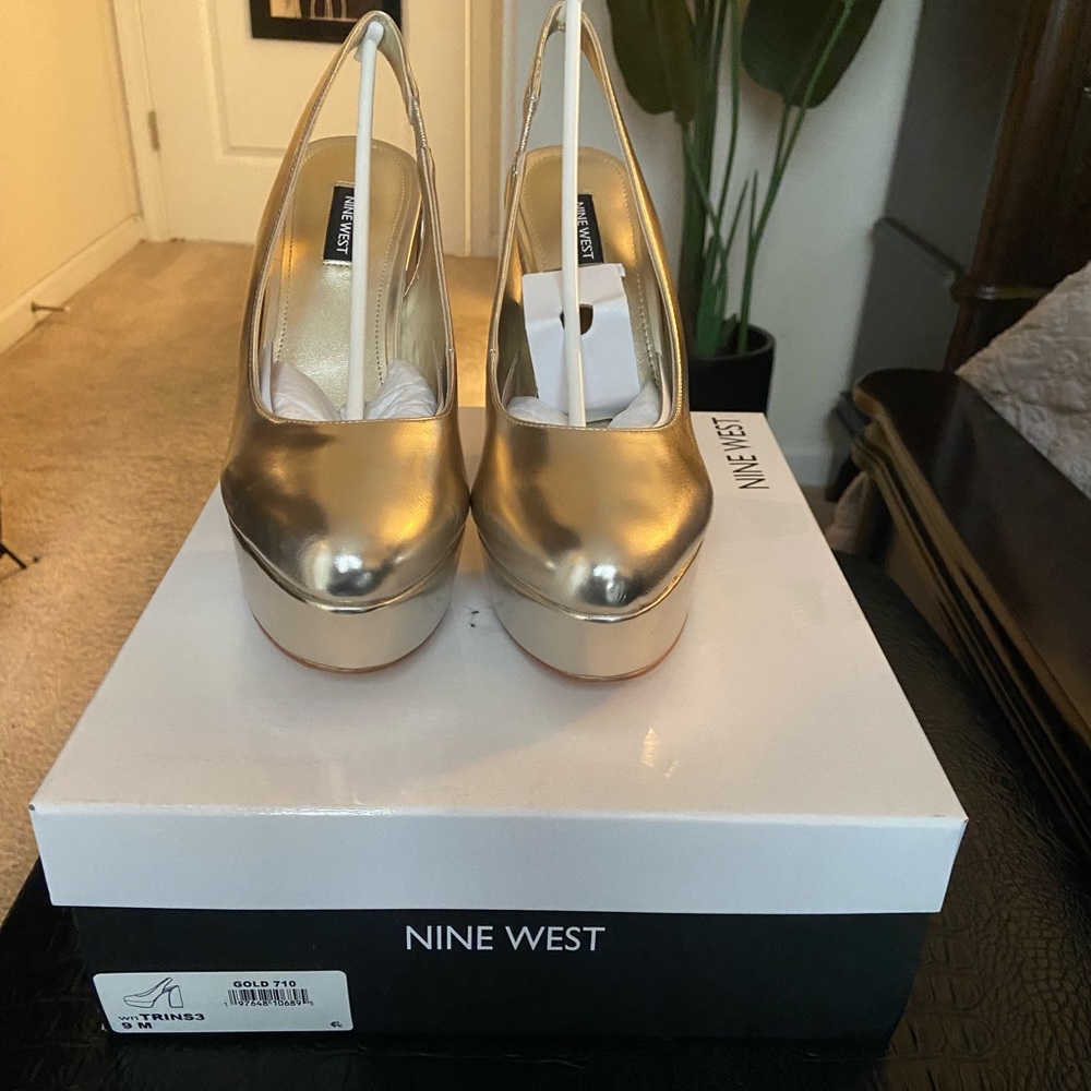 BRAND NEW - Nine West Trins Slingback Pumps - 9 / M / Gold